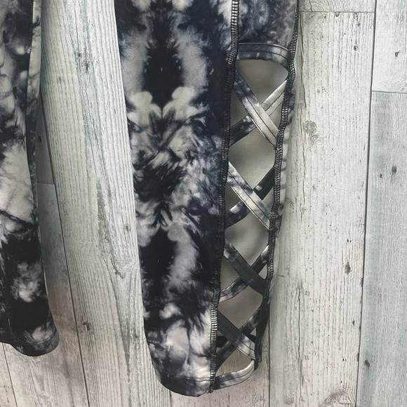 Lot of 2 Vogo Athletica & Zella Medium Stretch Polyester Athletic Ankle Leggings - Picture 4 of 13